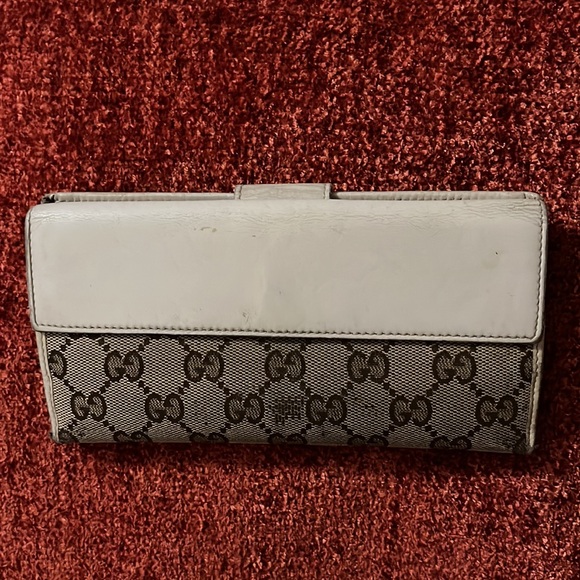GUCCI WHITE LEATHER WALLET - Picture 2 of 16